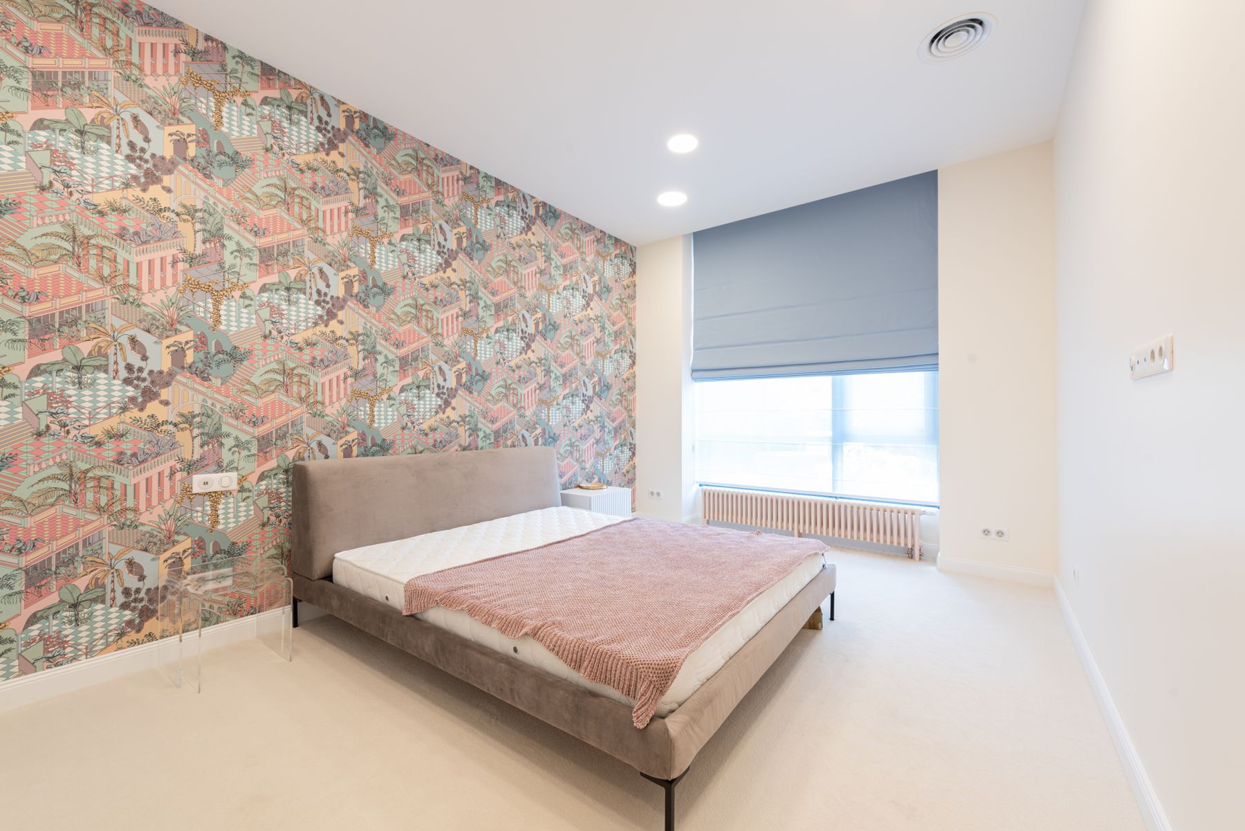 Finished wallpapered interior with clean wall edges